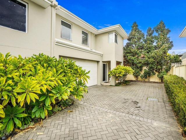 Spacious 3 Bed Townhouse Near Lake Gwelup