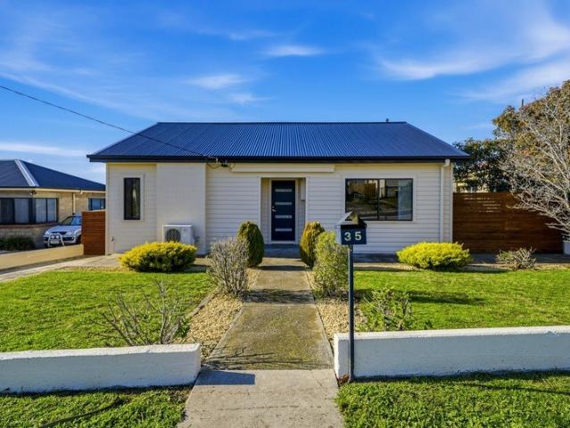 Spacious 3 Bed Family Home in Goodwood