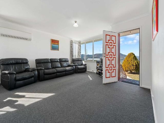 Spacious 3 Bed Home in Claremont