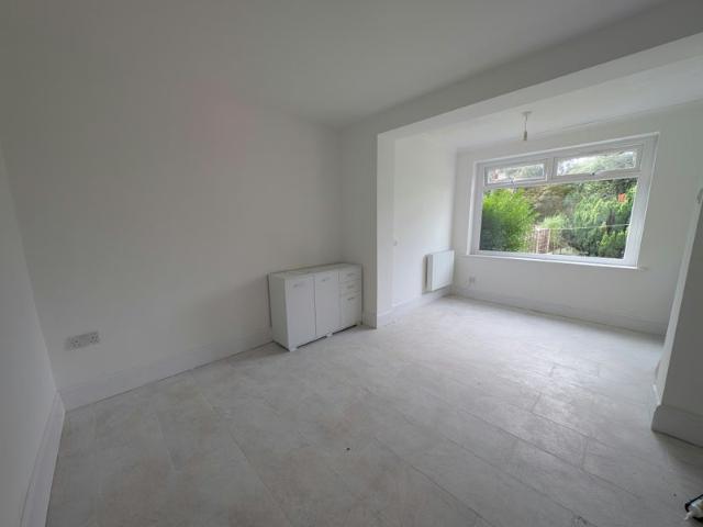 Spacious 3 Bed House in Manchester