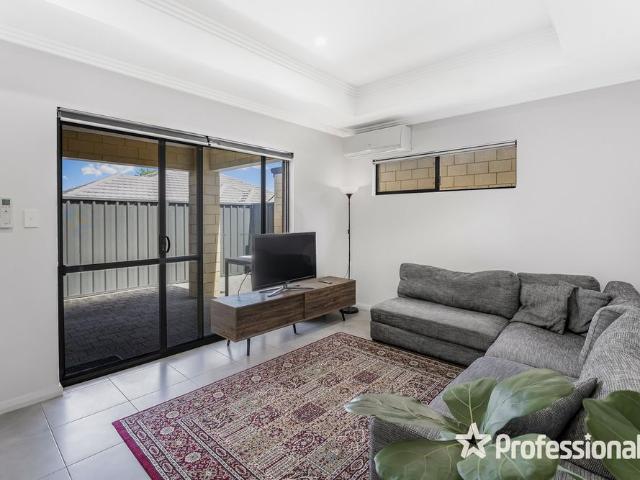 Spacious 3 Bedroom, 2 Bathroom Front Villa | Initial 6 Month Lease