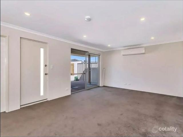 Spacious 3 bedroom, 2 bathroom home with reverse cycle air conditioning