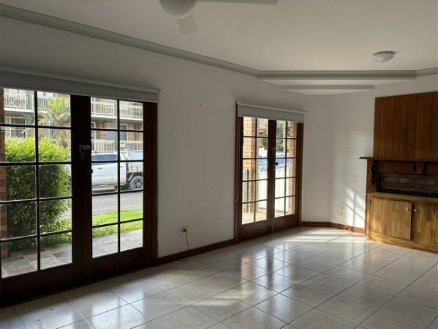 Spacious 3 Bedroom, 4 Bathroom Home – Prime Central Location