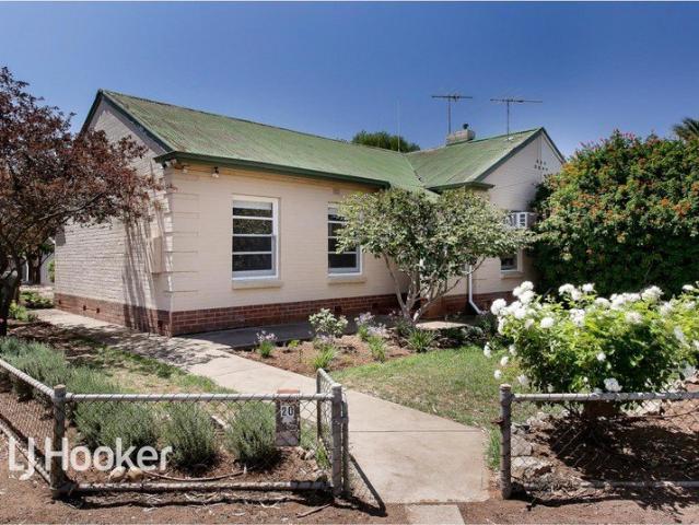 Spacious 3 bedroom corner home