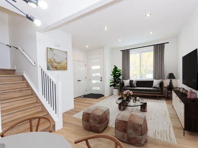 Spacious 3 Bedroom corner unit 2 Storey Townhouse near West Edmonton Mall! — 3 Bedrooms Other