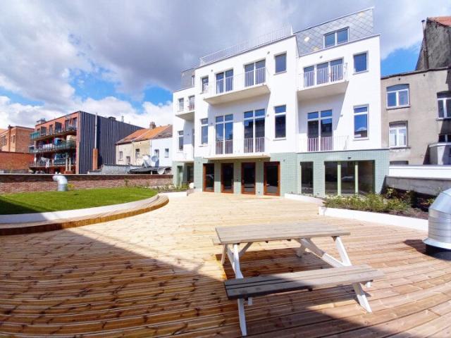 Spacious 3 Bedroom Apartment at Tour&Taxis