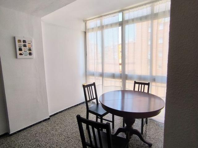 Spacious 3 bedroom apartment for rent in Málaga