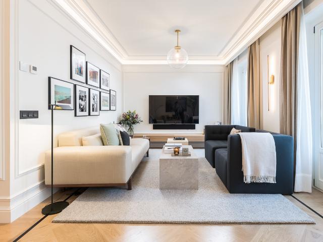 Spacious 3 bedroom apartment for rent in renovated building
