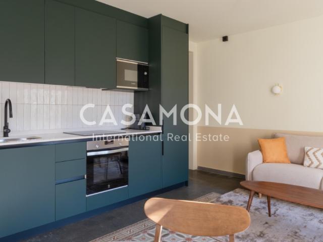 Spacious 3 Bedroom Apartment in Eixample with Catalan Features