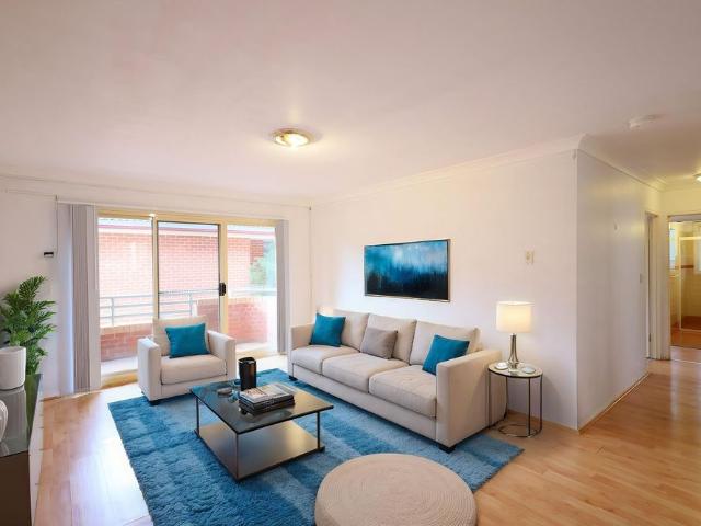 Spacious 3 Bedroom Apartment in Prime Parramatta Location