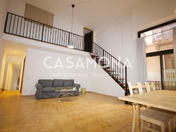 Spacious 3 Bedroom Apartment in The Heart of The Gothic Quarter