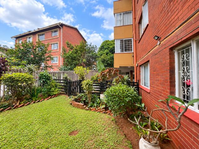 Spacious 3 Bedroom Apartment in the Heart of Windermere | Available: 01 December 2026