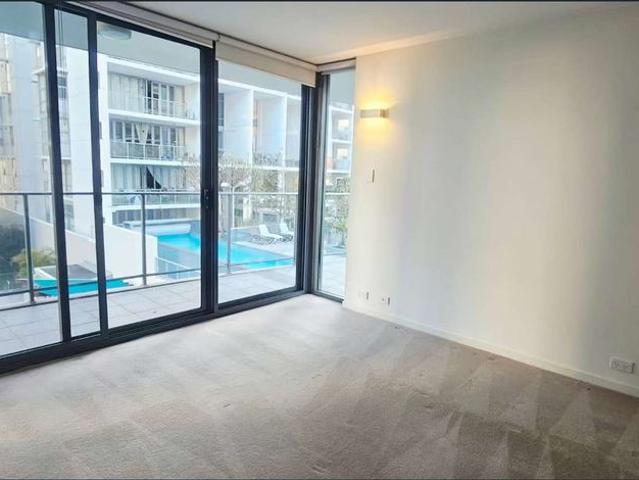 Spacious 3 Bedroom Apartment in the Heart of East Perth 2 Car Bays