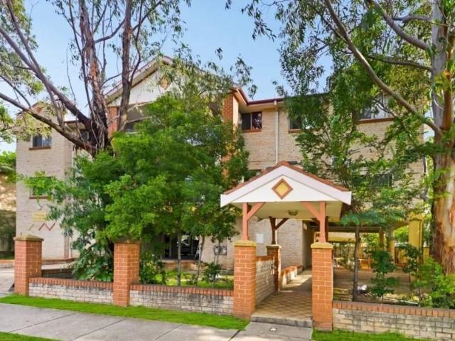Spacious 3 Bedroom Apartment in the Heart of Merrylands