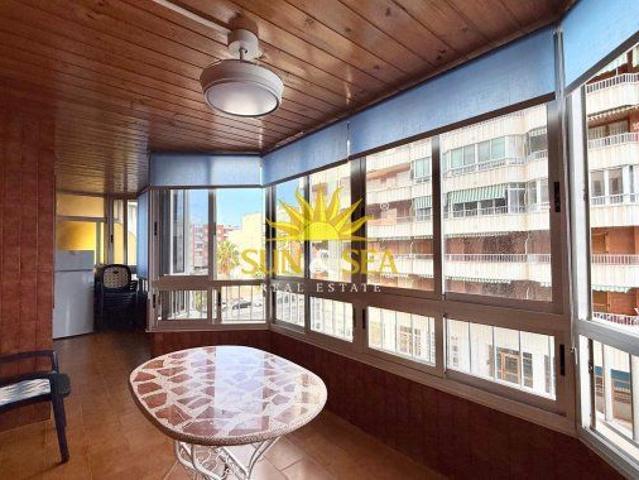 SPACIOUS 3 BEDROOM APARTMENT WITH SEA VIEWS, POOL AND GARAGE IN TORREVIEJA