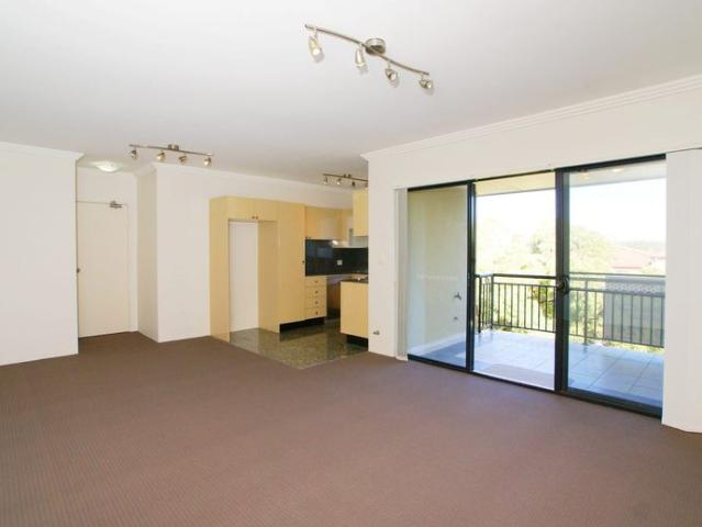 Spacious 3 Bedroom apartment!