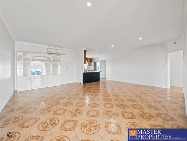 Spacious 3 Bedroom Apartment