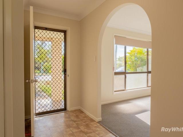 Spacious 3 Bedroom Brick Home in Avenell Heights!