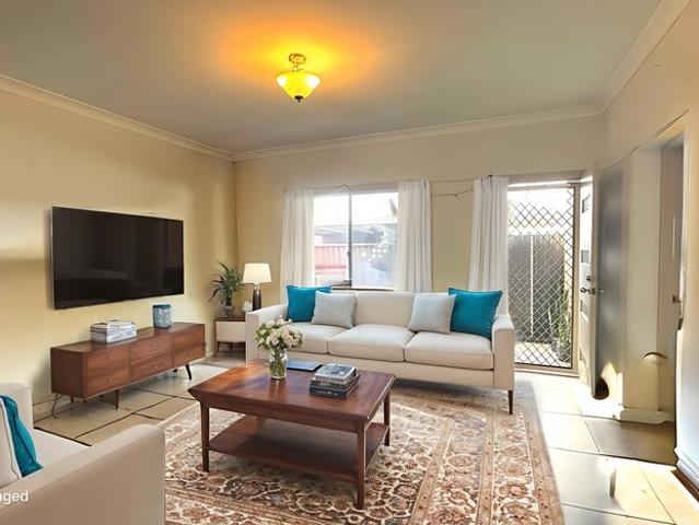 SPACIOUS 3 BEDROOM GRANNY FLAT