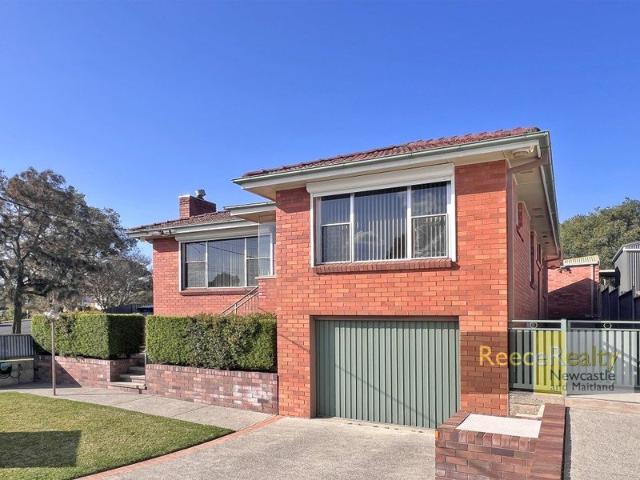 Spacious 3 bedroom delight!