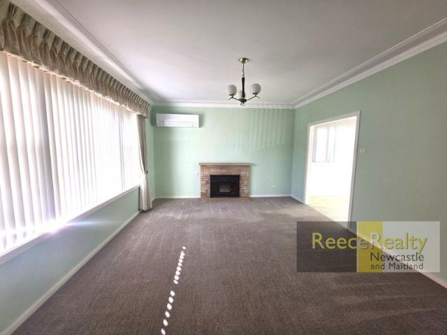 Spacious 3 bedroom delight!