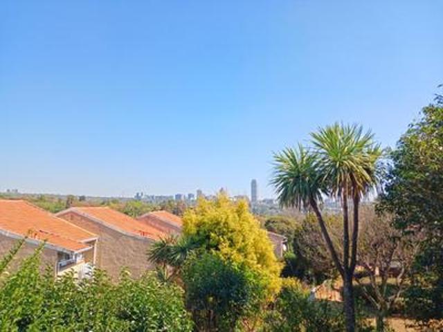 spacious 3 bedroom duplex cluster to.