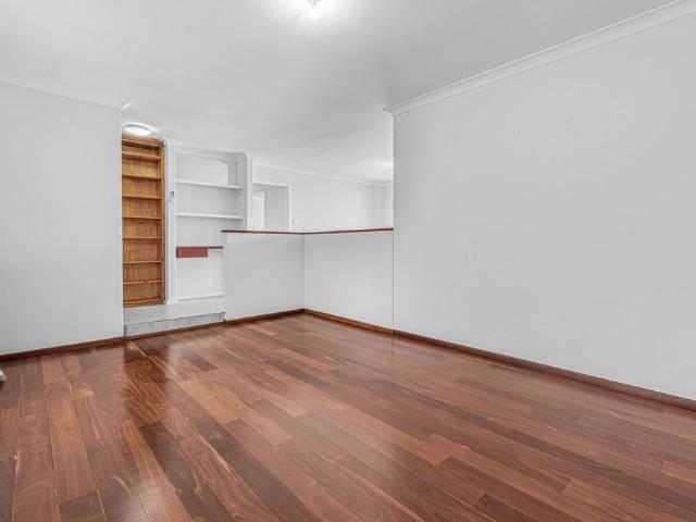 Spacious 3 Bedroom Duplex 16A Rivergum Place!