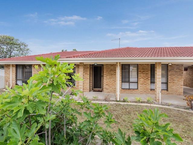 Spacious 3 Bedroom Duplex 16A Rivergum Place!