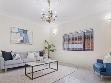 Spacious 4 Bedroom Family Home