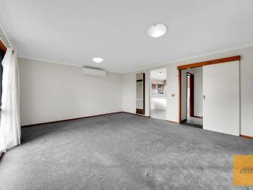 Spacious 3 Bedroom Family Home in Convenient Melton Location!