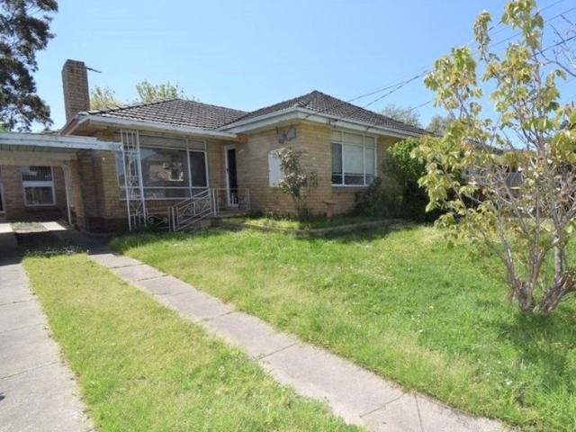 Spacious 3 Bedroom Family Home in a Quiet Location