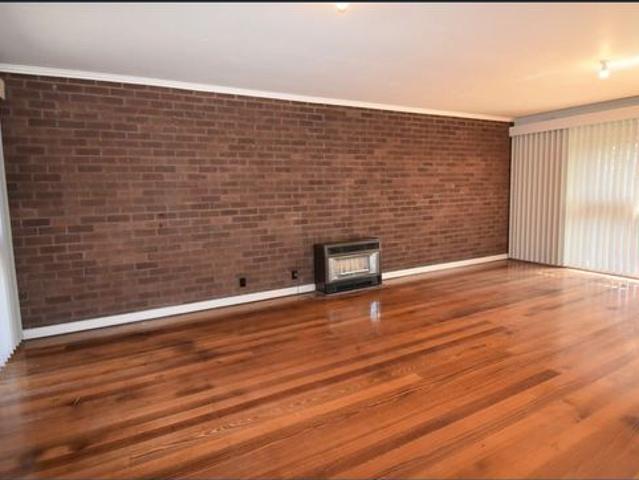 Spacious 3 Bedroom Family Home in a Quiet Location