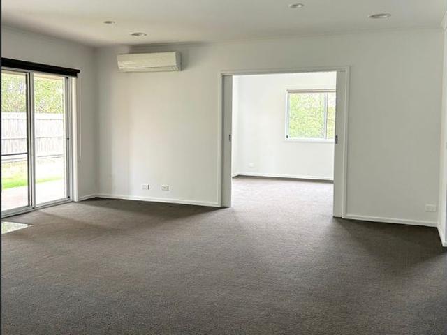 Spacious 3 Bedroom Family Home in Warrnambool