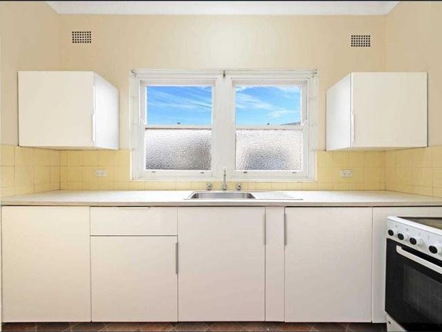 Spacious family home — quiet street, moments to train & CBD access