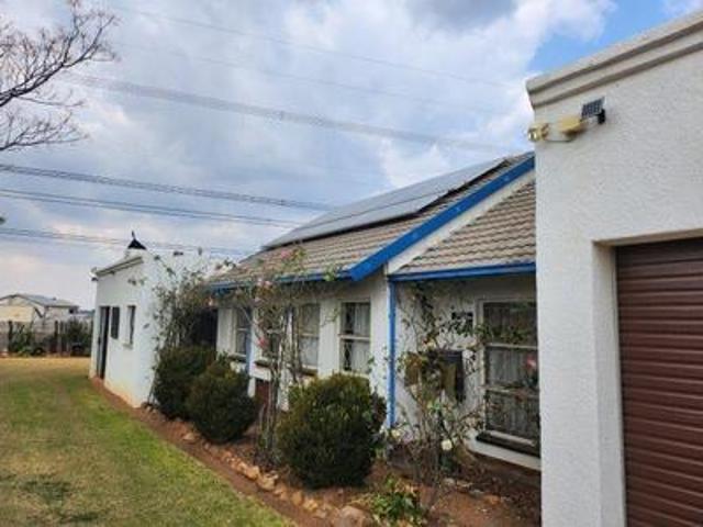 spacious 3 bedroom family home with.