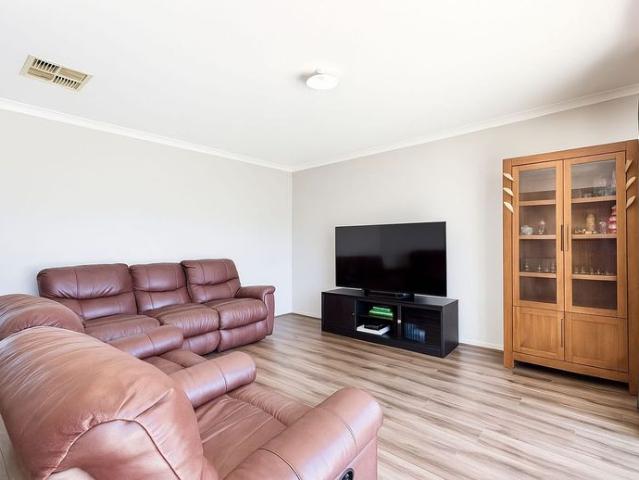 Spacious 3 Bedroom Family Home with Two Living Areas & Pergola in Prime Tarneit Location