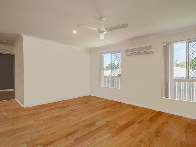 Spacious 3 Bedroom Family Home with Air Conditioning & Outdoor Living