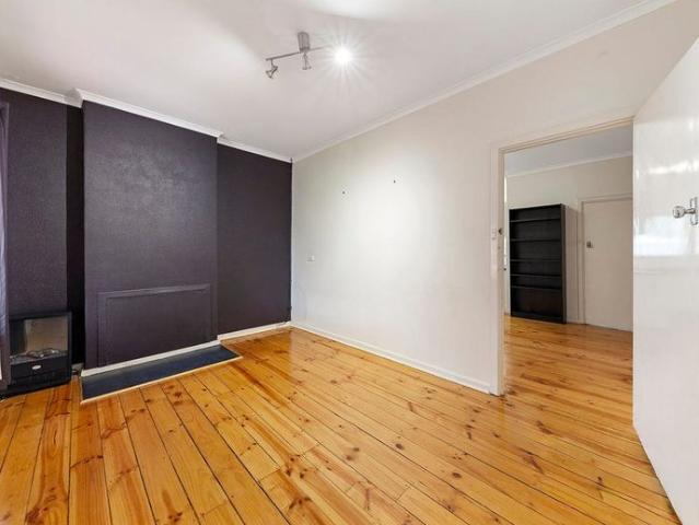 Spacious 3 Bedroom Family Home with Large Undercover Entertaining Area