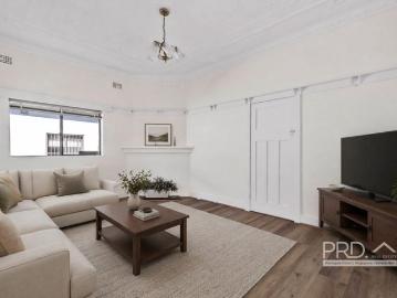 SPACIOUS 3 BEDROOM FAMILY HOME WITH LARGE BACKYARD & DISTRICT VIEWS