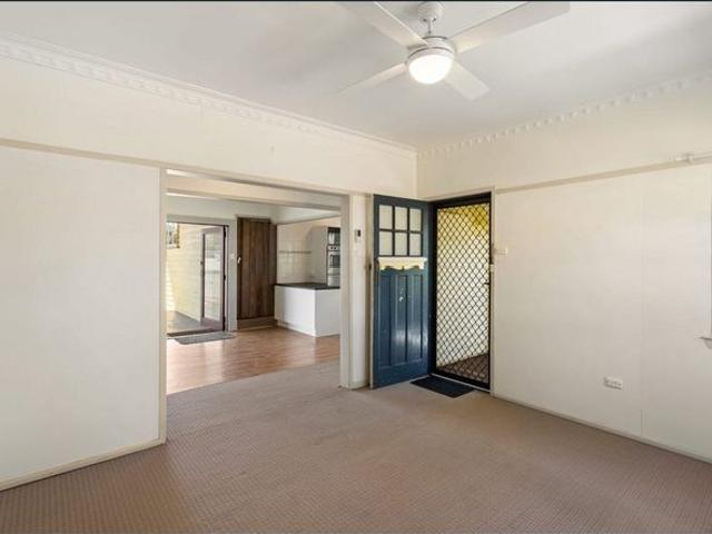 Spacious 3 Bedroom Family Home with Large Backyard & Entertainer’s Deck