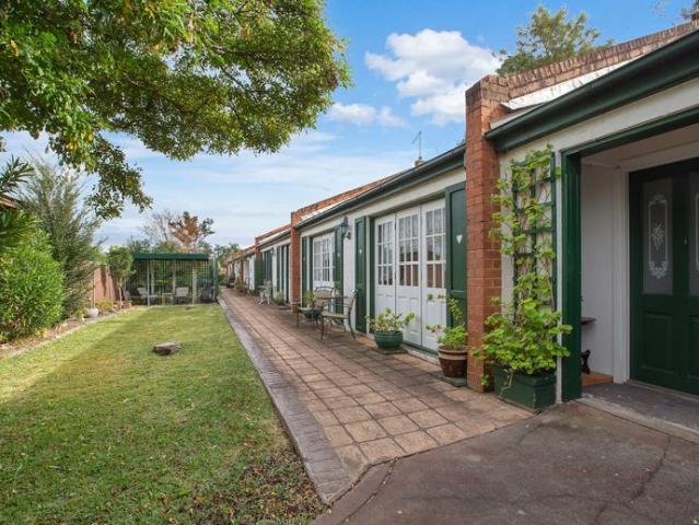 Spacious 3 Bedroom Flat