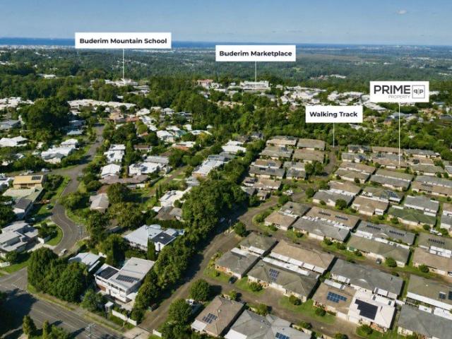 Spacious 3 bedroom Freehold Villa in the Heart of Buderim