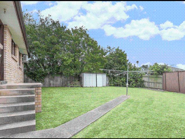 Spacious 3 Bedroom Fully Renovated Family Home with Solar Power & Battery – Save on Electricity bill Macquarie Fields School Catchment
