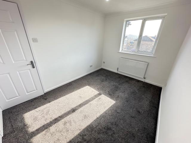 Spacious 3 Bedroom House to Let in Popular Bushmead Location, Luton