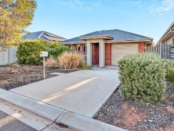 Spacious 3 Bedroom Home!