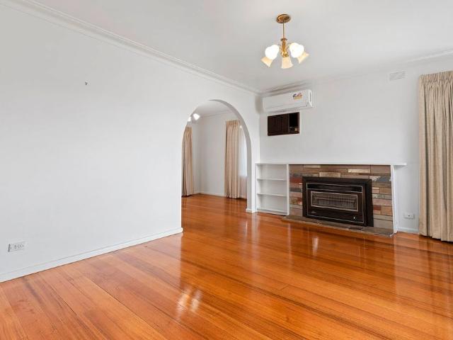 SPACIOUS, 3 BEDROOM HOME