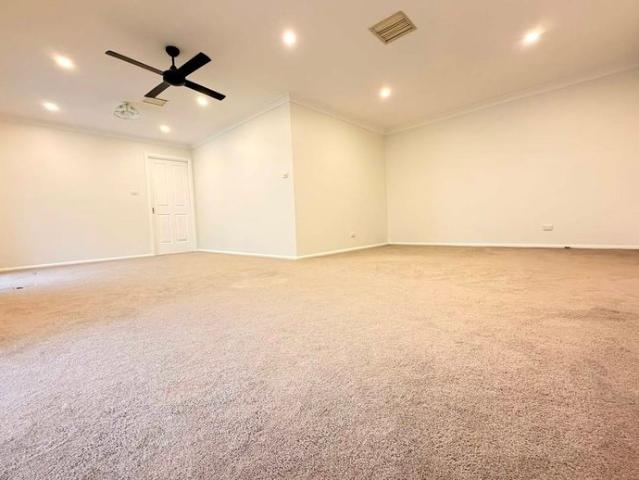 SPACIOUS 3 BEDROOM HOME