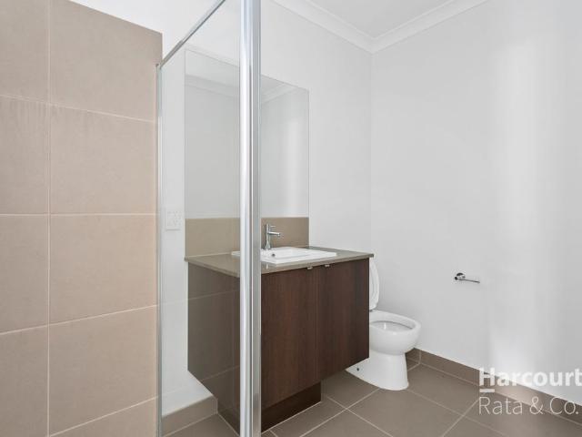 Spacious 3 Bedroom Home with Modern Amenities in Beveridge
