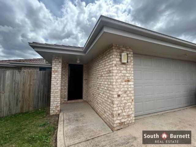 Spacious 3 Bedroom Home with Double Garage in Kingaroy