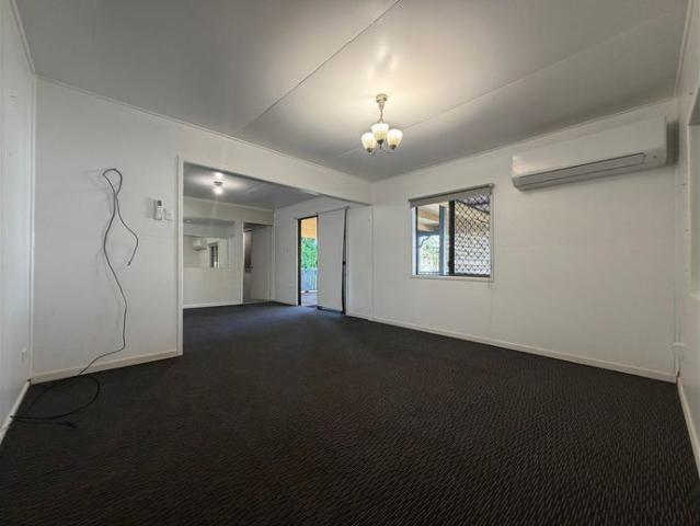 Spacious 3 Bedroom Home with Extra living space